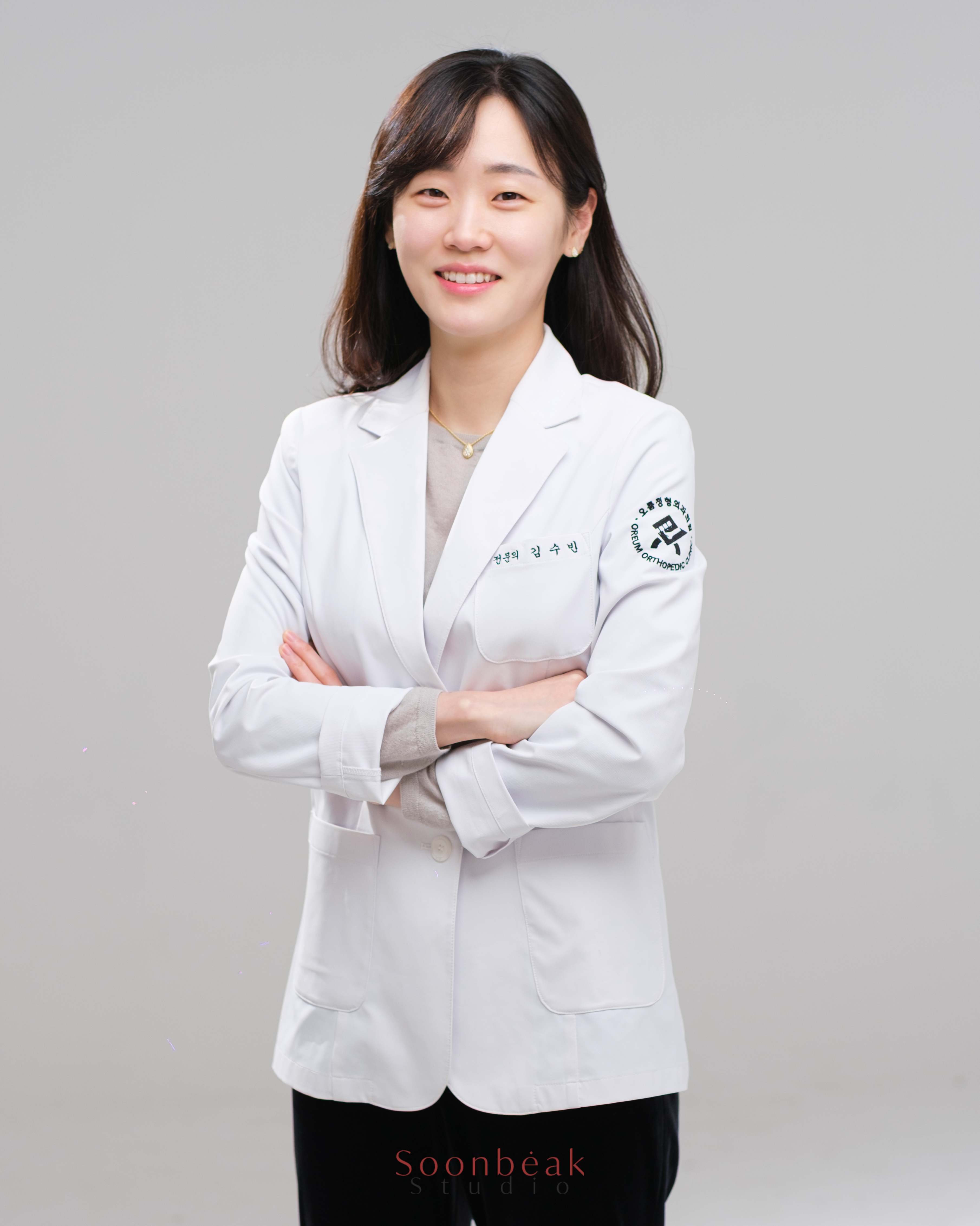 천안 프로필사진 순백스튜디오 &mdash; 의사 프로필 1