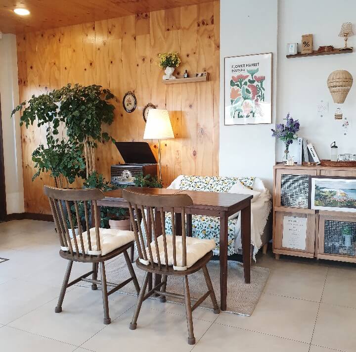 카페서온-아기자기한-소품을-이용한-내부-인테리어