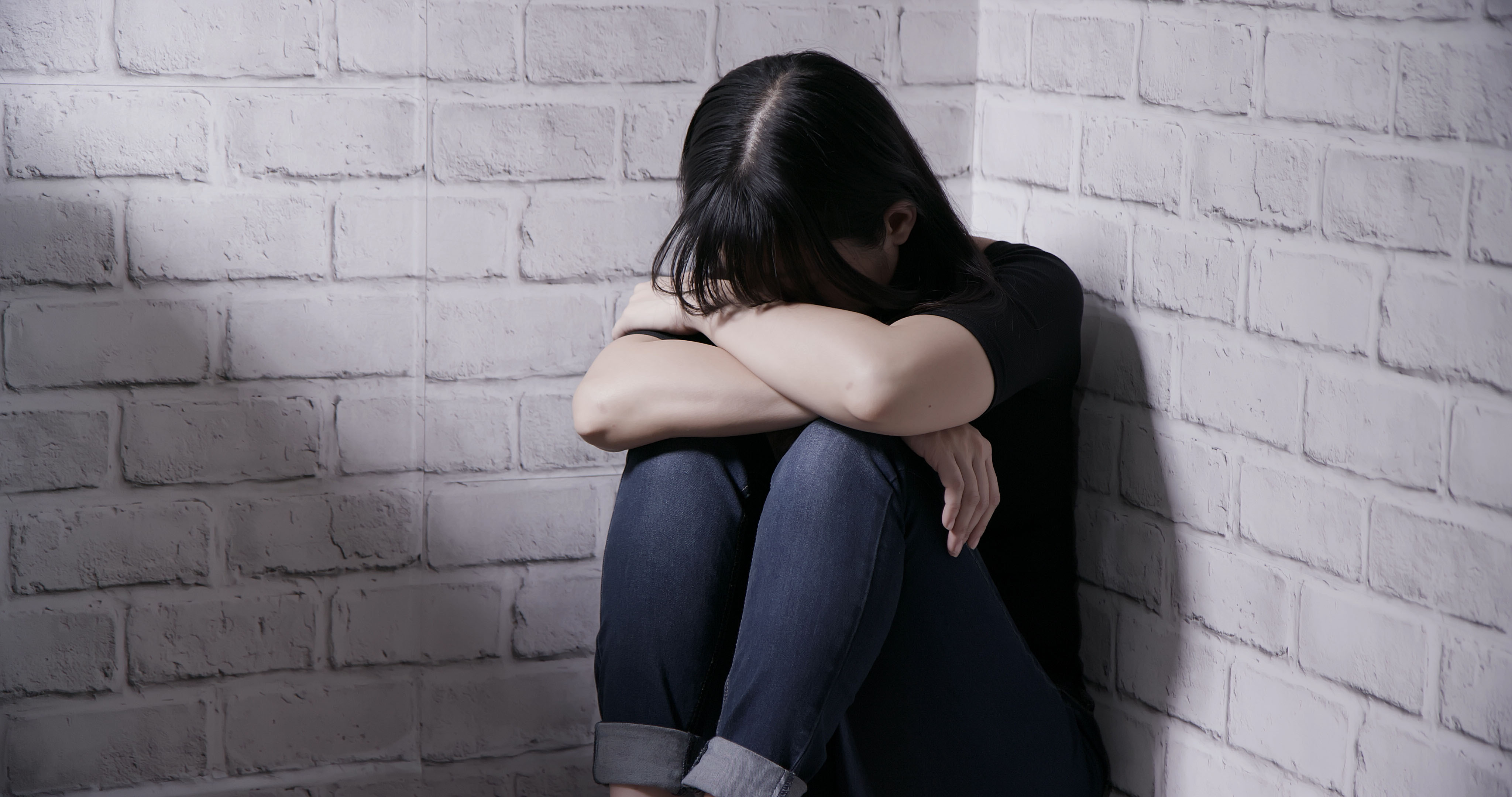 원형탈모증, 원형탈모 우울증, 원형탈모 불안증, 자가면역질환, 여성탈모, 스트레스성 탈모, JAK억제제, 린버크, 정신건강, 우울증원인, 불안증원인, 스트레스관리, 피부과질환, 탈모치료, 건강정보