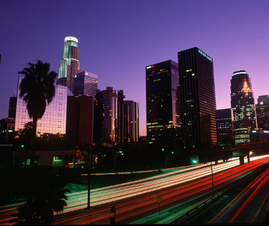엘에이 다운타운 빌딩들 야경 사진
