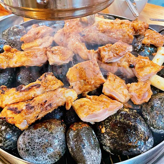 생생정보마당 가평 청평 조약돌 숯불 닭갈비 맛집