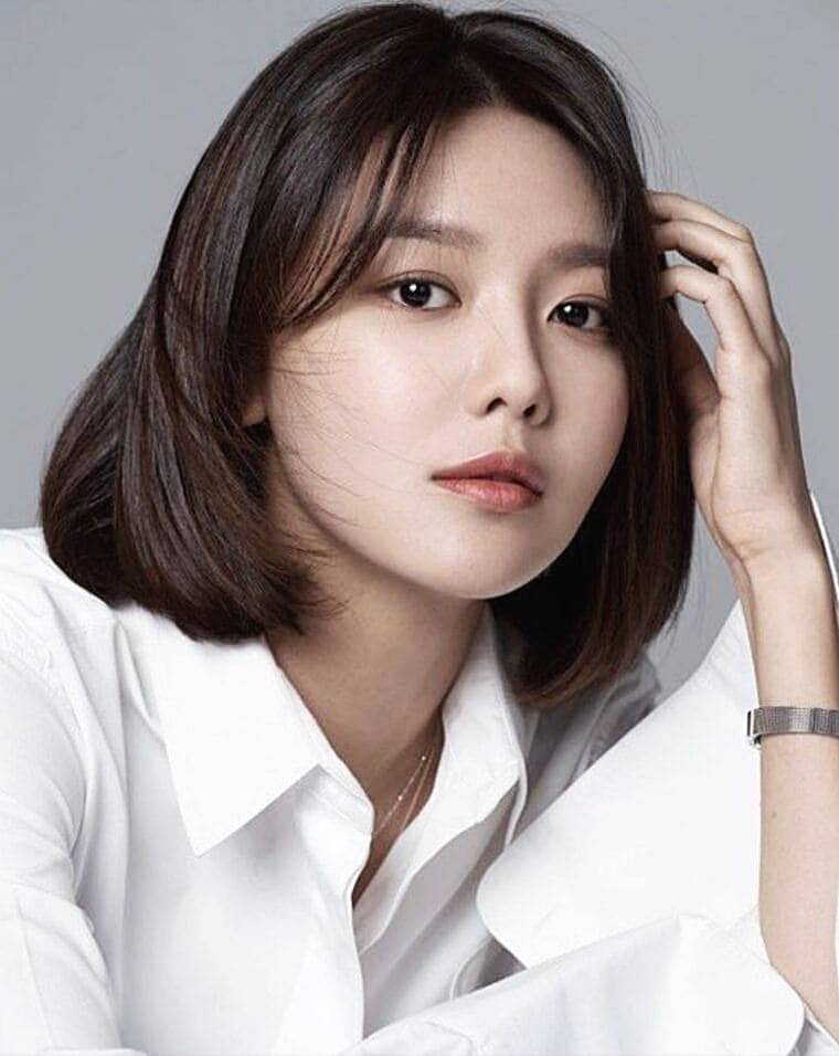 배우-최수영