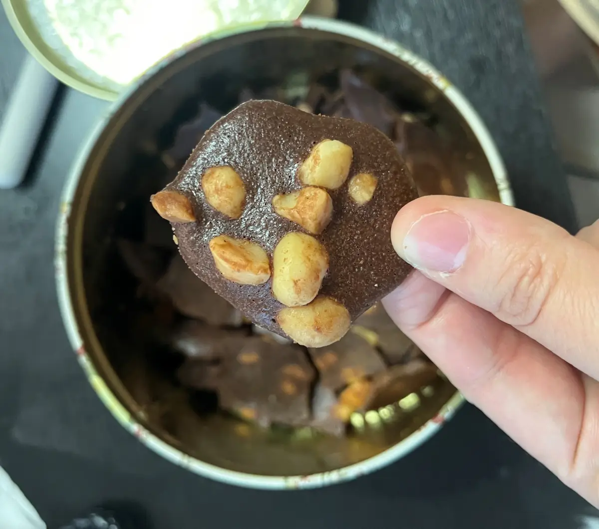 홍콩-제니쿠키-마카다미아쿠키