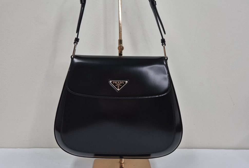 프라다 클레오 숄더백