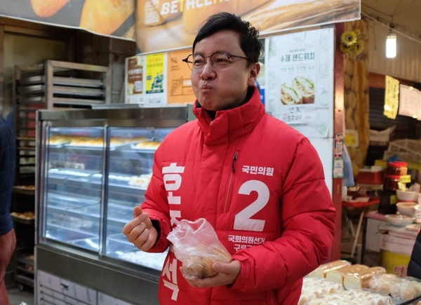 호준석 앵커 프로필