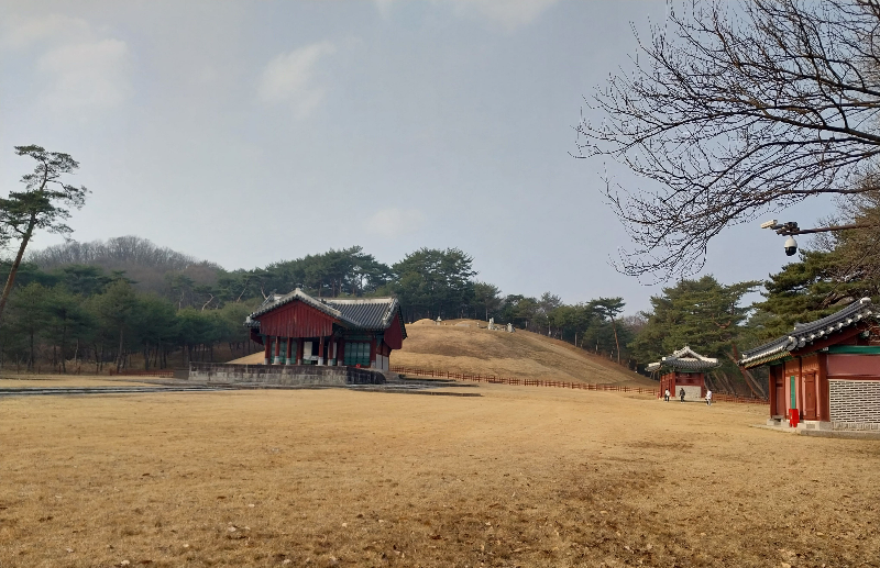 구리 동구릉의 원릉 전경