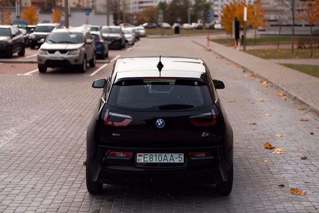 i3