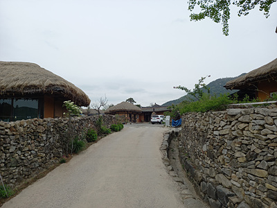 돌담장 사진