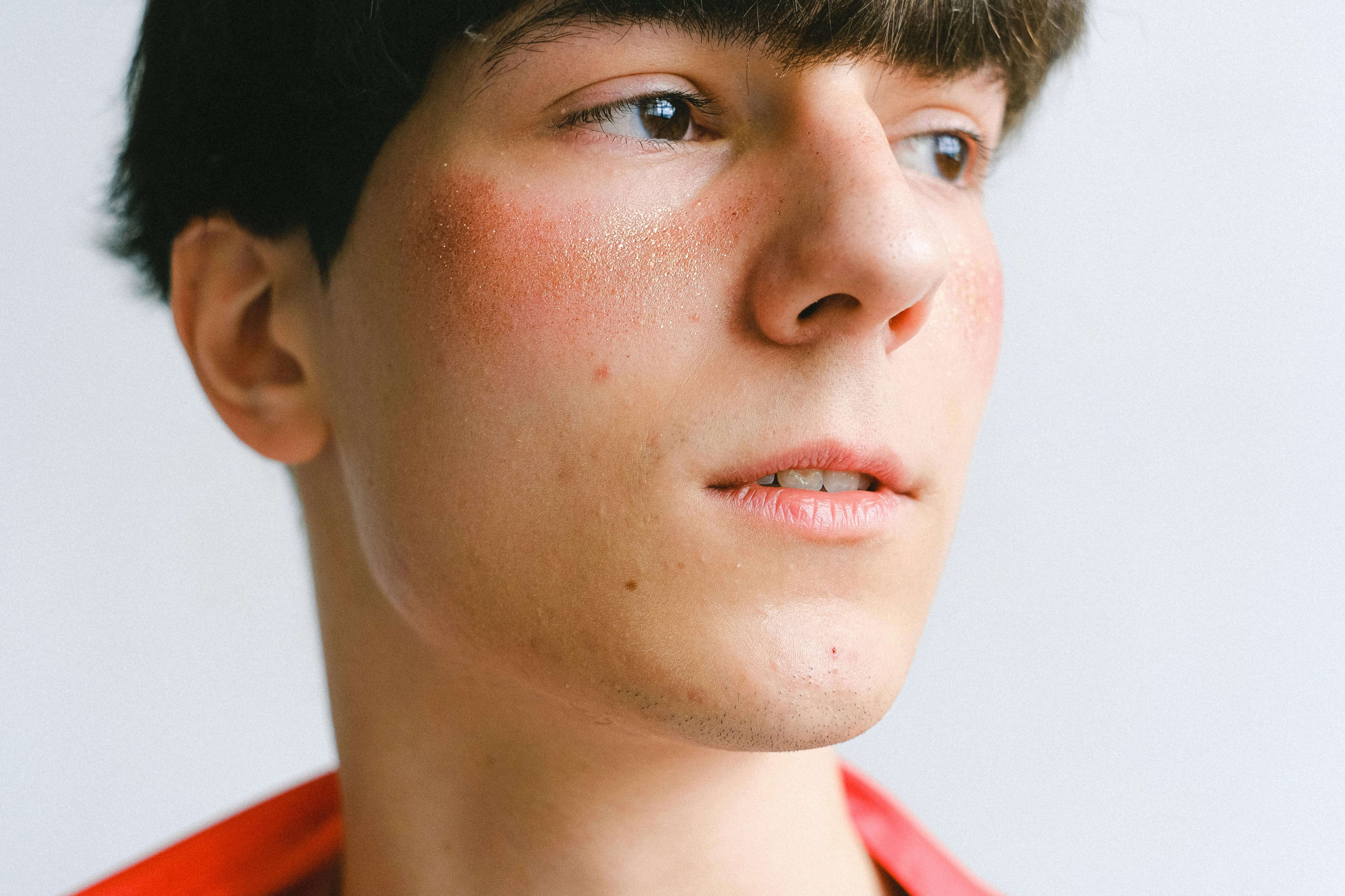 환절기 트러블 예방법 총정리 피부 뒤집어지기 전에 꼭 확인하세요