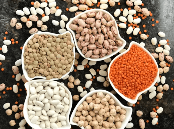 갱년기 여성 필수템: 좋은 음식 6가지