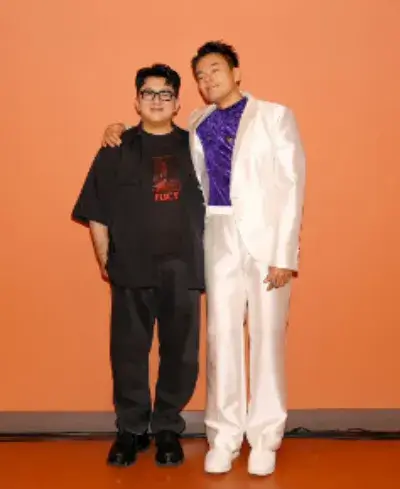 방시혁-사진