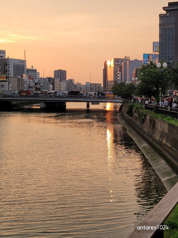 나카스-강변-석양