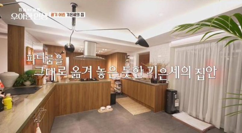 배우이자 인플루언서로 활약하는 기은세의 프로필&amp;#44; 학력&amp;#44; 결혼과 이혼&amp;#44; SNS 활동과 최근 소식까지 종합 정리한 글입니다.