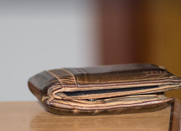 오래된 지갑 사진