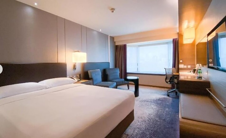 로얄플라자호텔