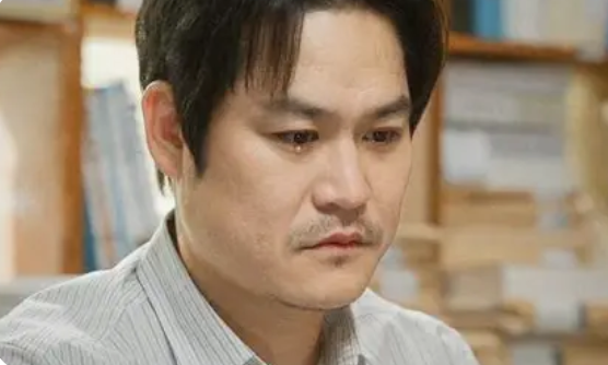 울고 싶은데 참는 사람들에게 오늘은 괜찮다고 말해주고 싶습니다