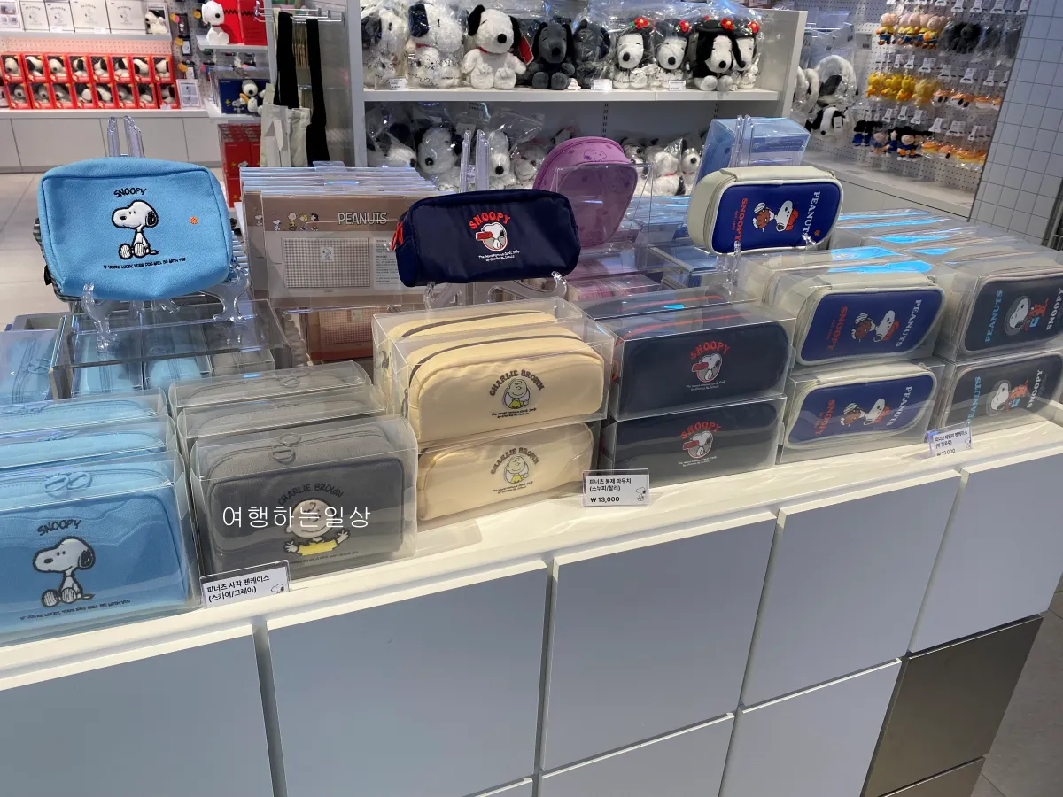잠실-가볼만한곳-추천-귀여운거-구경하기-좋은-스누피-팝업스토어-전제품-정보,-구매한-스누피-굿즈