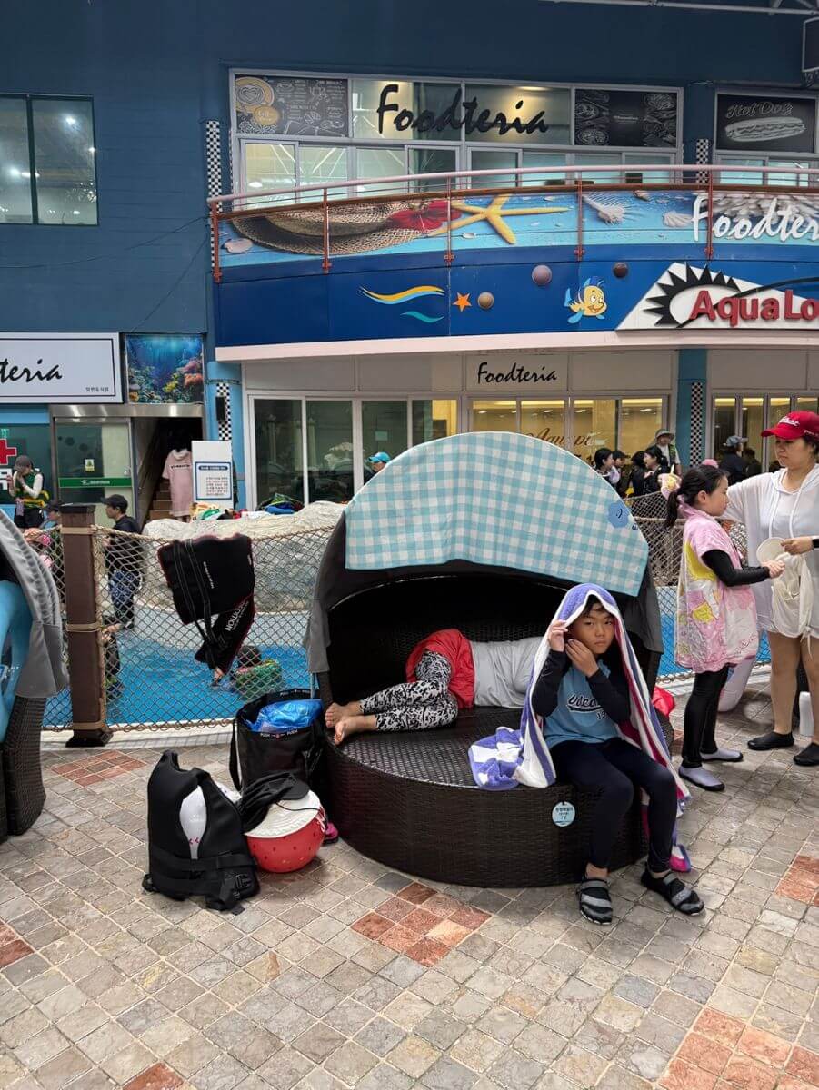 천안상록 아쿠아피아 실내 패밀리베드 휴식 공간