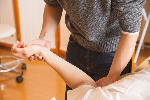어지러움 원인&amp;#44; 빙글빙글 도는 느낌&amp;#44; 기립성 저혈압&amp;#44; 이석증&amp;#44; 빈혈 어지러움&amp;#44; 스트레스 어지럼증&amp;#44; 어지럼증 해결&amp;#44; 저혈압 대처법&amp;#44; 귀 질환 어지러움&amp;#44; 어지러울 때 영양제