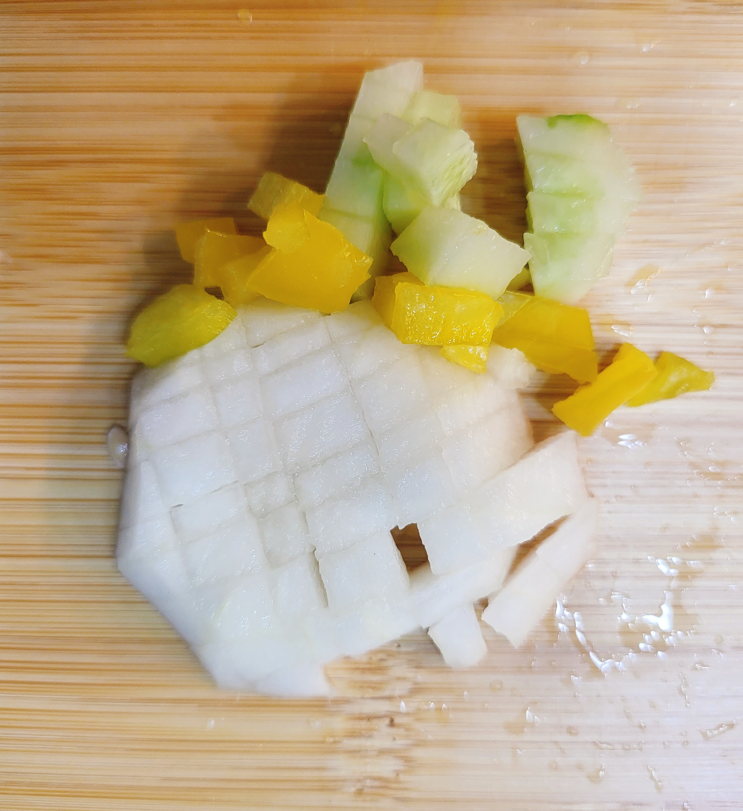 참외 가스파초 재료 썰기