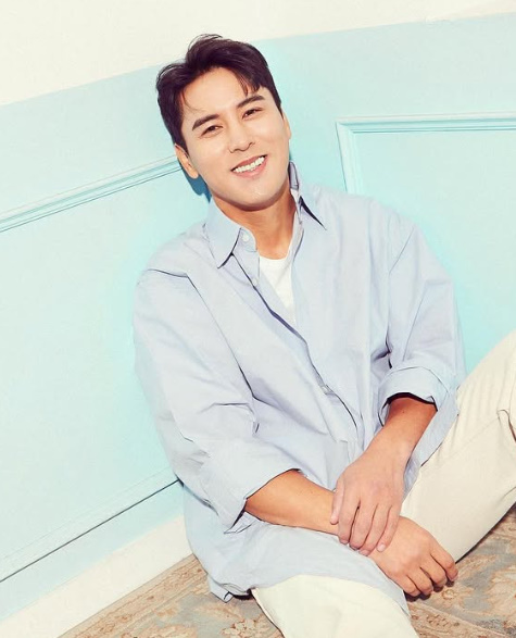 가수 장민호 키 나이 몸무게 소속사 음반 혈액형 MBTI