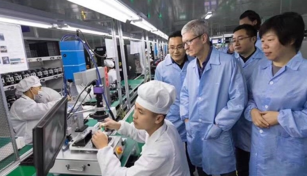 애플의 관세 공략 카드