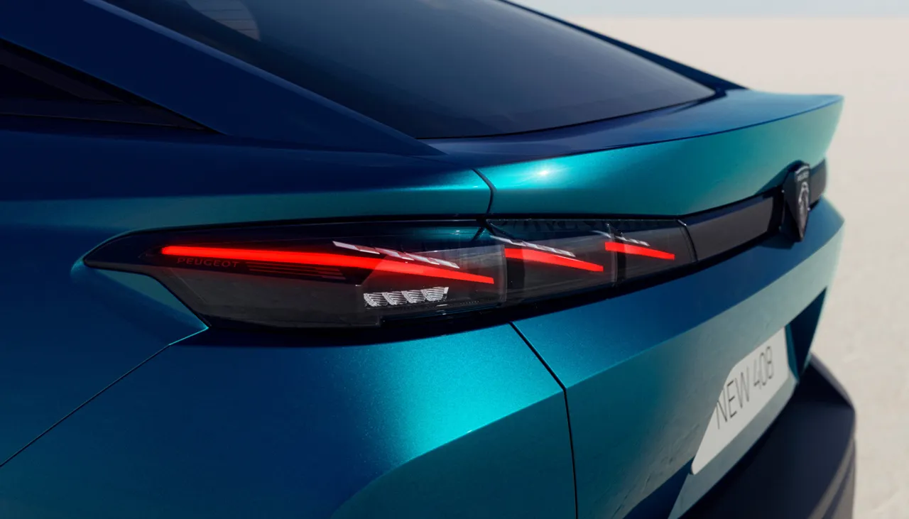 푸조 408 차량 정보 이미지