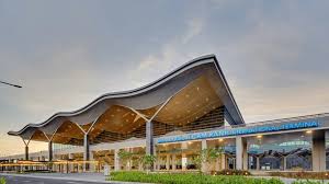 깜라인 국제공항(CXR)과 나트랑 위치 사진