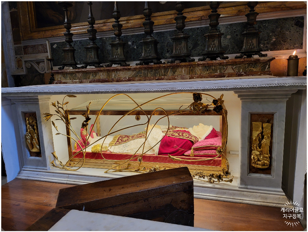 성 베드로 성당의 지하 무덤