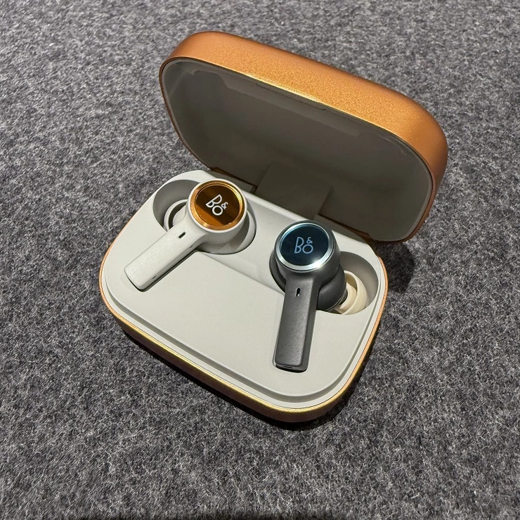 전작도 호환이 가능한 Eleven 케이스