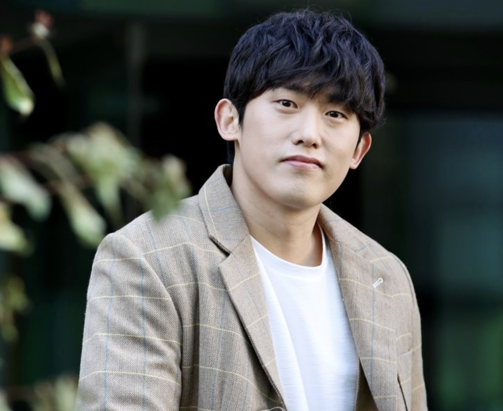 민진웅 연기활동