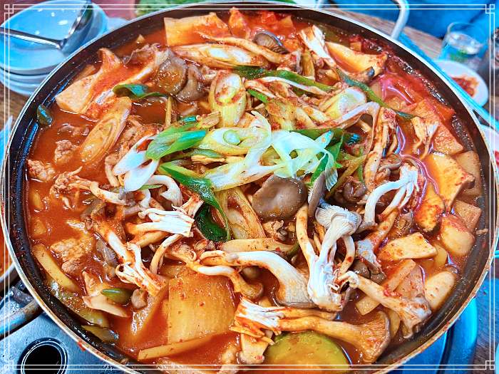 허영만 백반기행 세종, 공주 맛집 홍게 품은 갈비찌개