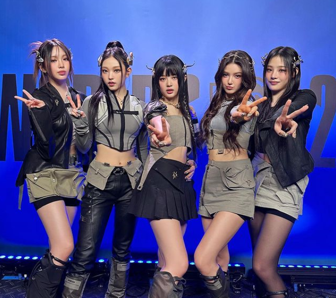 뉴진스 2024 시즌 그리팅, 멤버별 매력 폭발!