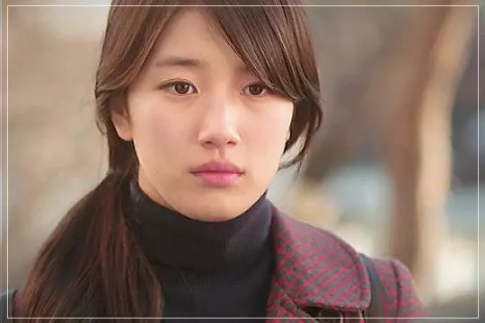 영화-건축학개론-슬픈모습의-서연