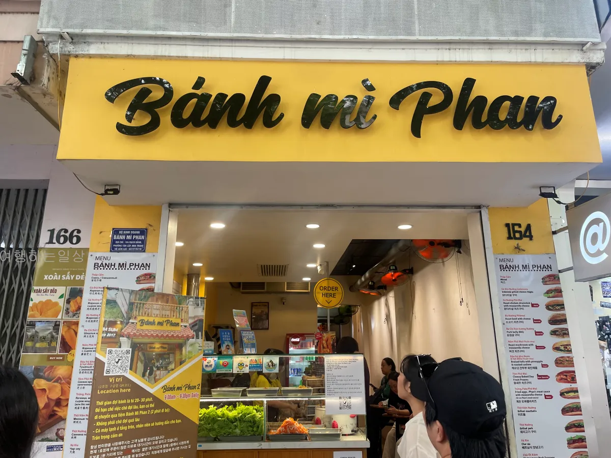 10월-나트랑-가족여행-부모님도-좋아하신-반미판-메뉴-추천-CCCP커피-후기