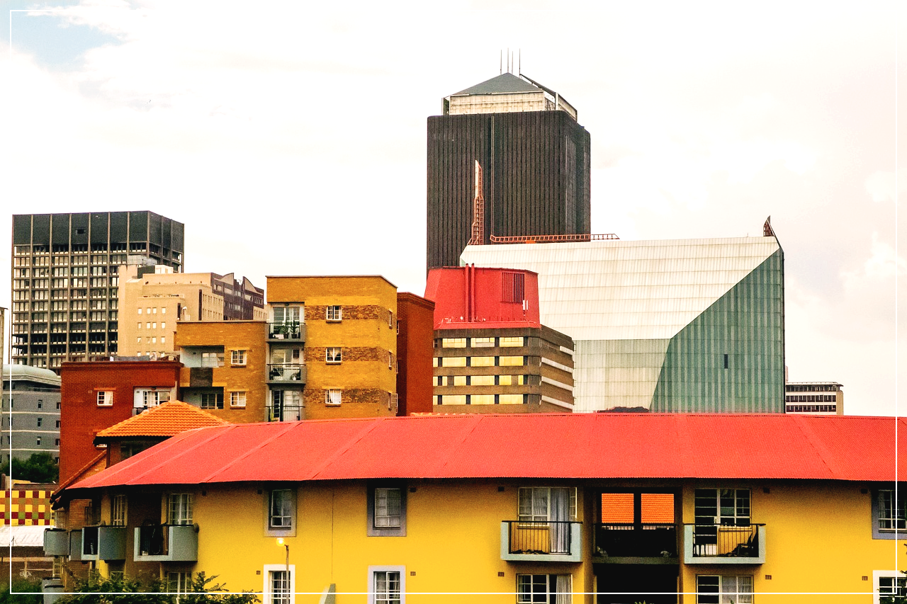 요하네스버그의 색감이 남다른 건물들
