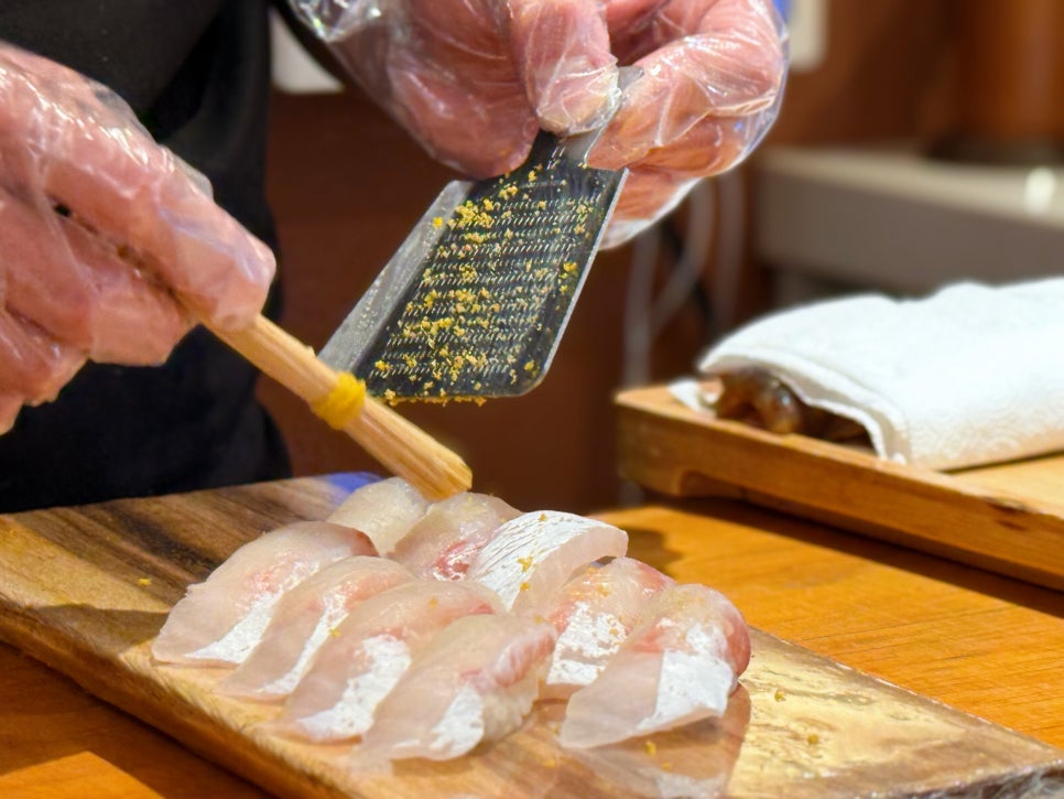오마카세 오사이초밥 (참돔 스시)