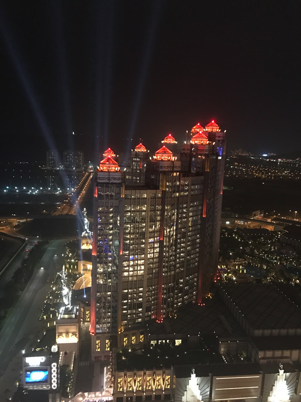 Studio city (Golden Reel)