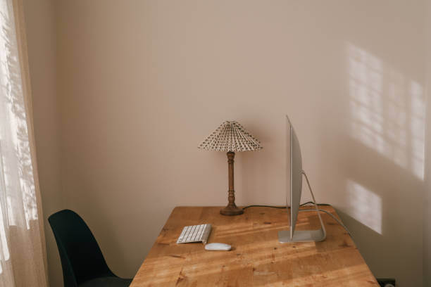 시간이 흐를수록 멋이 더해지는 원목 가구