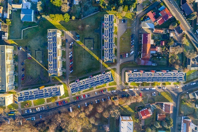 태양광 조명과 에너지 절약형 조경 디자인 : 옥상조경