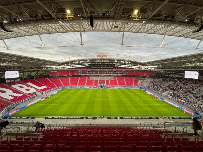 레드불 아레나 스타디움 사진