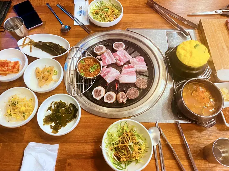 휴먼다큐 사노라면 548회 제주 돼지 생오겹살 생목살 가브리살 항정살 맛있는 식당 제주시 연동 맛집 소개 및 출연 다시보기