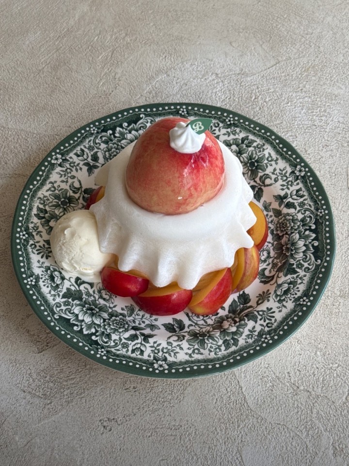 서교동 디저트 카페 베리블리스 솔직 후기, 인스타 인기 비밀은?