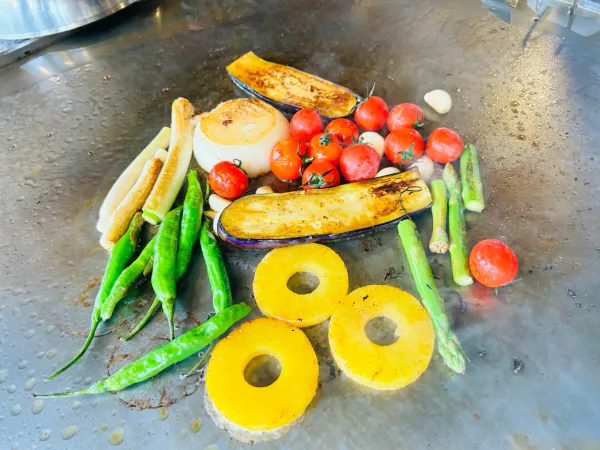 생생정보 가격파괴 Why 잔치국수+돼지불고기 6000원 음식점 위치