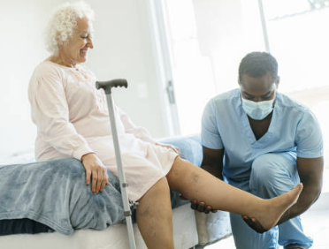 하지정맥류 증상 수술비용 좋은운동 등 총정리(2024 최신)