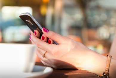 건강은 손안의 기술로: 모바일 헬스케어의 시대