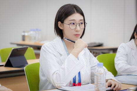 언젠가는 슬기로울 전공의생활 출연진 정보