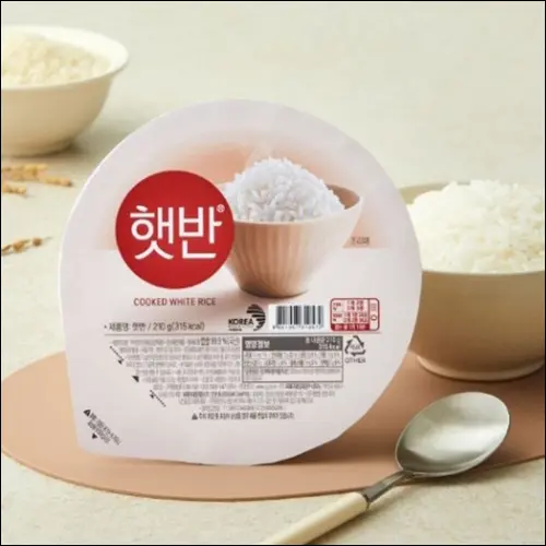 캠핑 차박 필수템, 햇반 백미밥