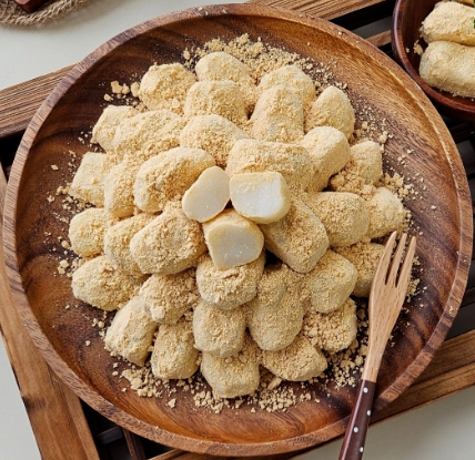 한국의 떡 종류 밀기울떡-인절미