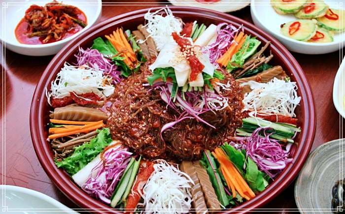 단양 구인사 맛집 10가지 넘는 밑반찬, 불고기, 버섯전골